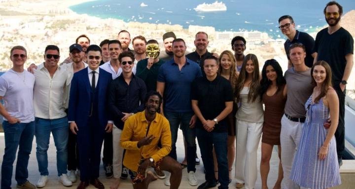 Josh Lyons - Unicorn Closer Mastermind